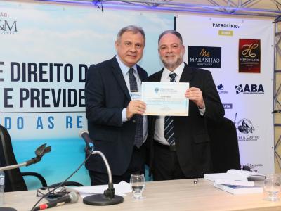 I FÓRUM DE DIREITO DO TRABALHO E PREVIDENCIÁRIO: Entendendo as reformas.