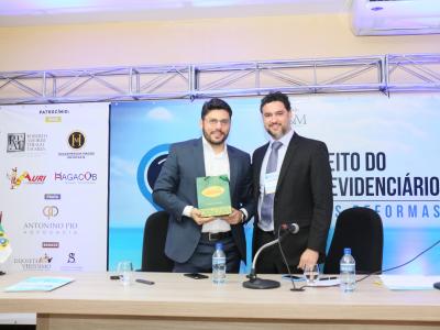 I FÓRUM DE DIREITO DO TRABALHO E PREVIDENCIÁRIO: Entendendo as reformas.