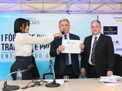 I FÓRUM DE DIREITO DO TRABALHO E PREVIDENCIÁRIO: Entendendo as reformas.