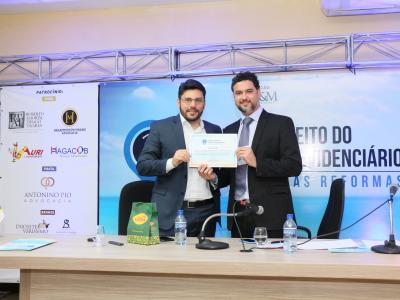 I FÓRUM DE DIREITO DO TRABALHO E PREVIDENCIÁRIO: Entendendo as reformas.