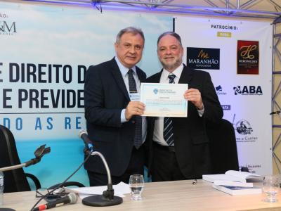 I FÓRUM DE DIREITO DO TRABALHO E PREVIDENCIÁRIO: Entendendo as reformas.