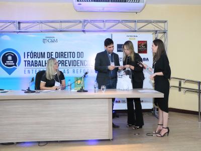 I FÓRUM DE DIREITO DO TRABALHO E PREVIDENCIÁRIO: Entendendo as reformas.