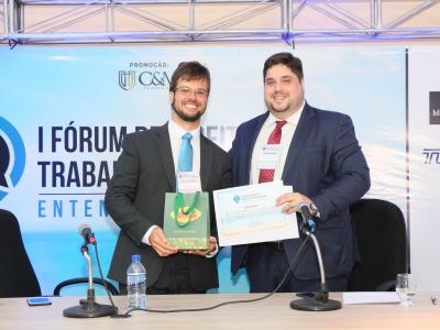 I FÓRUM DE DIREITO DO TRABALHO E PREVIDENCIÁRIO: Entendendo as reformas.