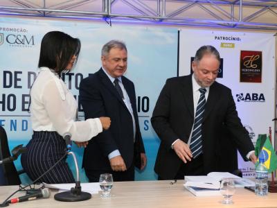 I FÓRUM DE DIREITO DO TRABALHO E PREVIDENCIÁRIO: Entendendo as reformas.